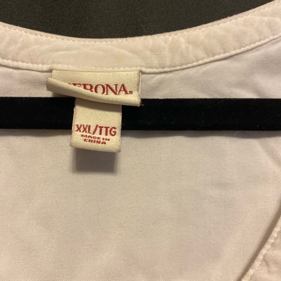 Off White blouse - Picture 2 of 3